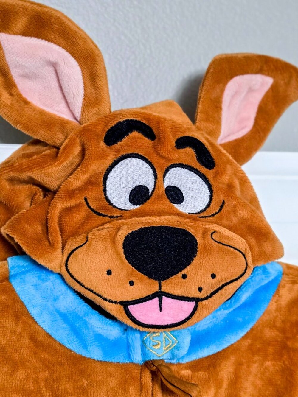 Spirit Halloween Baby Scooby-Doo Costume 2 Piece Jumpsuit & Hood 18-24 Mos. - Picture 5 of 9